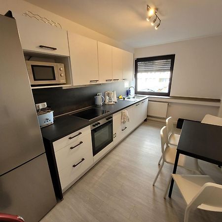 Guesthouse Wi Rooms 于利希 外观 照片