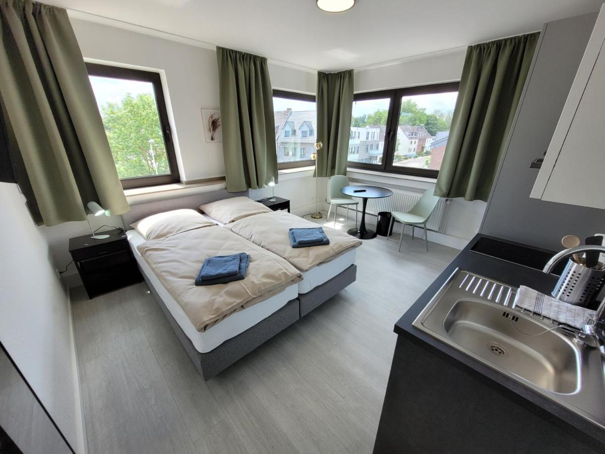 Guesthouse Wi Rooms 于利希 外观 照片