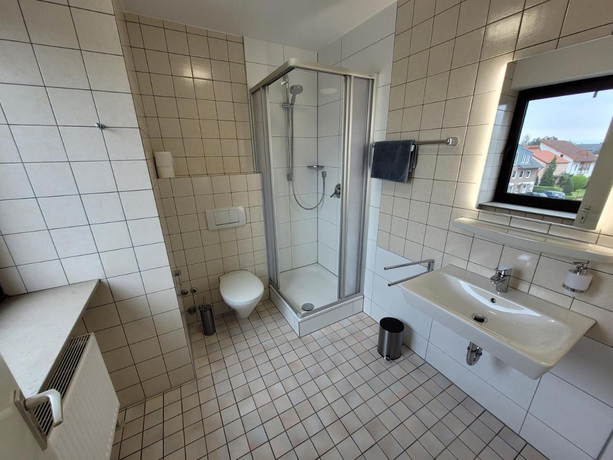 Guesthouse Wi Rooms 于利希 外观 照片
