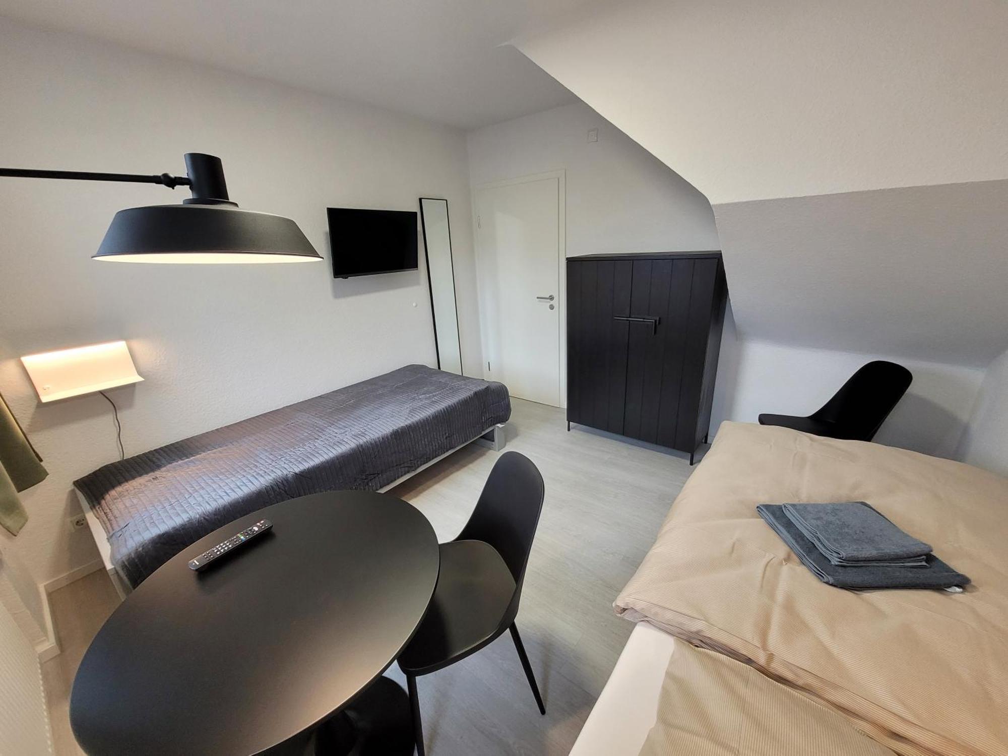 Guesthouse Wi Rooms 于利希 外观 照片